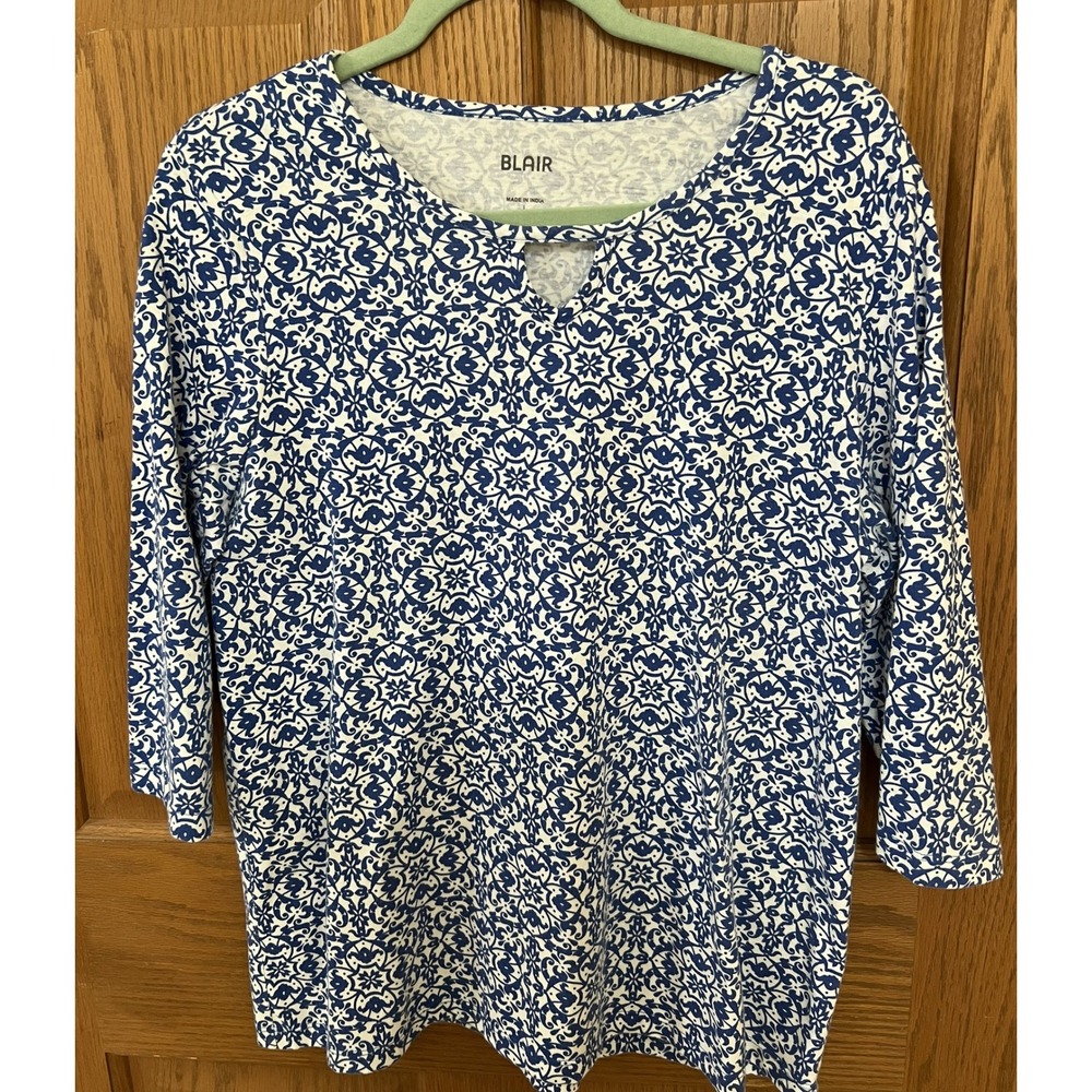 Blair Women's Blue White Floral Medallion Print Long Sleeve Top